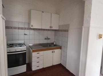 PH · 33m² · 2 Ambientes · Alquiler PH 2 Ambientes con Patio, Sin Expensas en Villa Maipú, Gral San Martín.