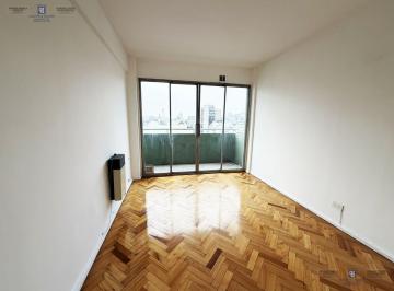 Departamento · 67m² · 4 Ambientes · Venta Departamento 4 Ambientes Frente Piso Alto Balcón Cochera Opcional Recoleta