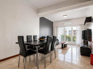 Departamento · 68m² · 3 Ambientes · Departamento 3 Ambientes con Dependencia y Balcon a La Calle en El Centro