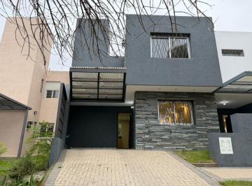 Foto · Oportunidad en Alquiler en Jardines del Jockey Duplex Tres Dorm 3 Baños