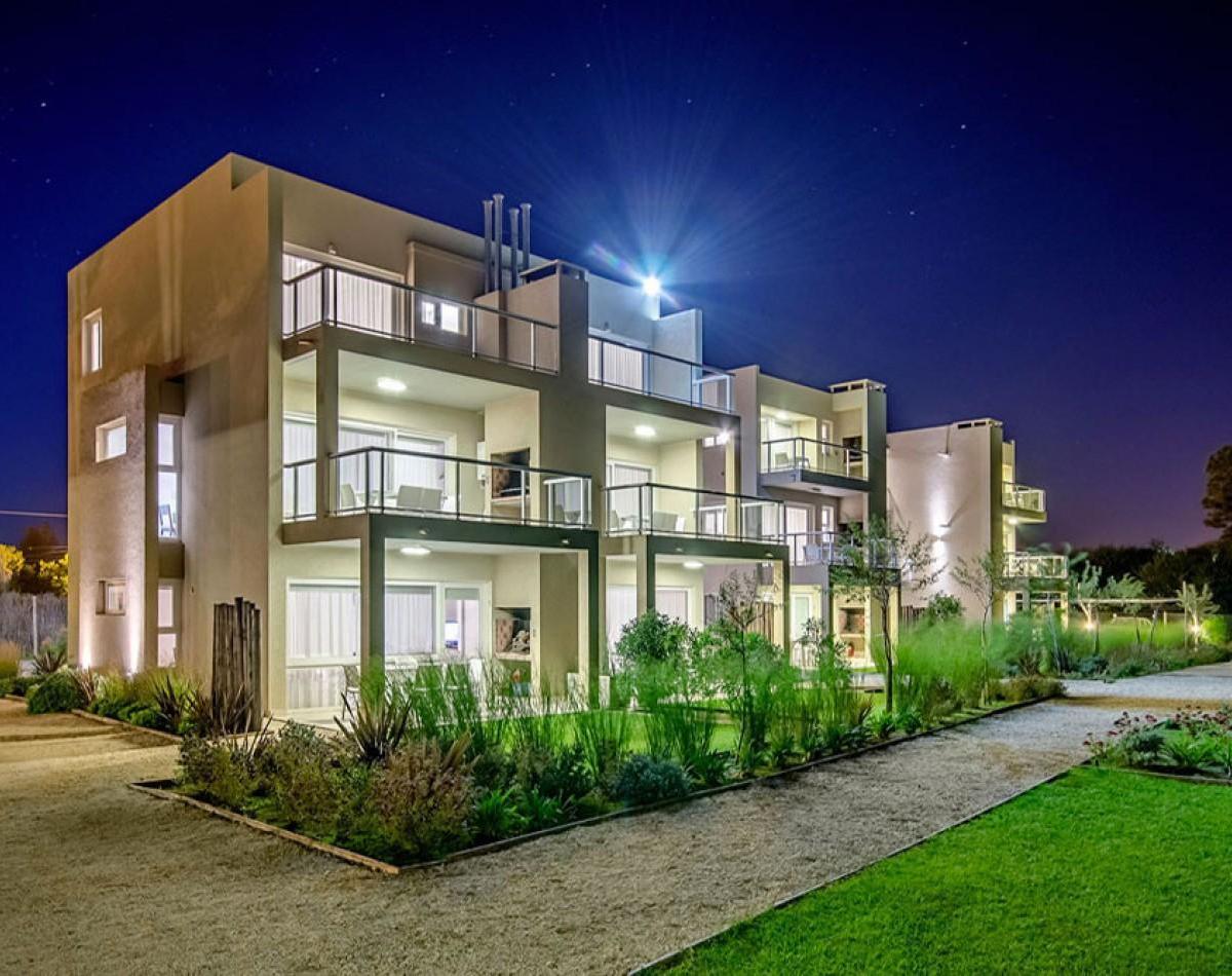 Avenida 3 172, B7175 Mar de las Pampas, Provincia de Buenos Aires, Argentina, Villa Gesell, Buenos Aires, Argentina.