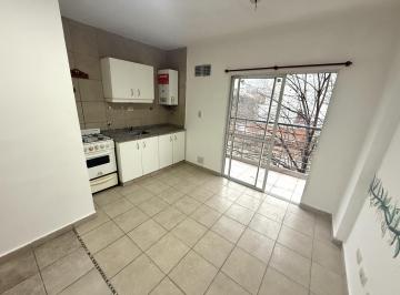 Departamento · 35m² · 2 Ambientes · Alquiler 1 Dormitorio con Balcon Moderno Echesortu / Uca / con Gas / Ventilacion Cruzada