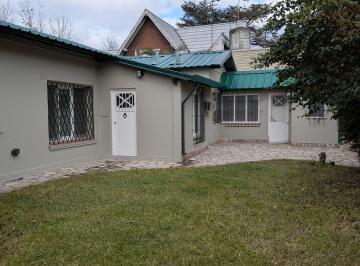 jardin trasero · Dueño Alquila Hermoso Chalet en Ciudad Jardin del Palomar