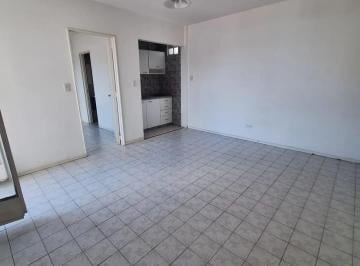 Departamento · 40m² · 2 Ambientes · Vendo Departamento 2 Amb Moron Estacion