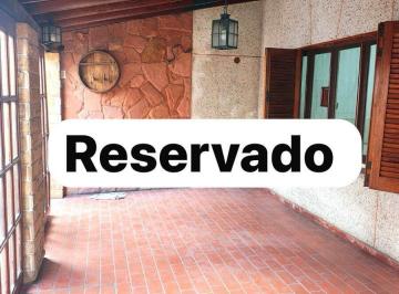 PH · 85m² · 4 Ambientes · PH Tipo Casa en Alquiler Centro Santos Lugares