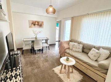 Departamento · 40m² · 2 Ambientes · Alquiler Dpto 2 Amb Amoblado, 2 Balcones, Todo Luz