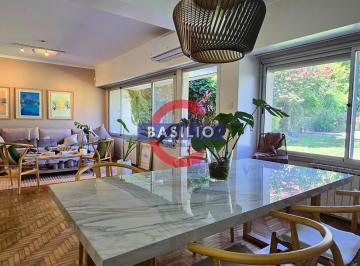 Casa · 250m² · 5 Ambientes · 2 Cocheras · Venta Casa en Lote Propio en Dos Plantas con Jardín, Piscina, Quincho y Garaje – Olivos