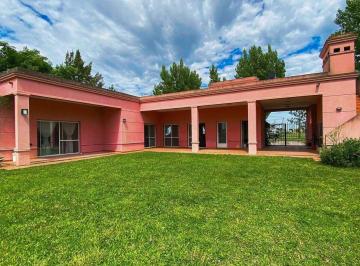 Casa · 192m² · 3 Ambientes · 2 Cocheras · Casa en Fincas de San Vicente