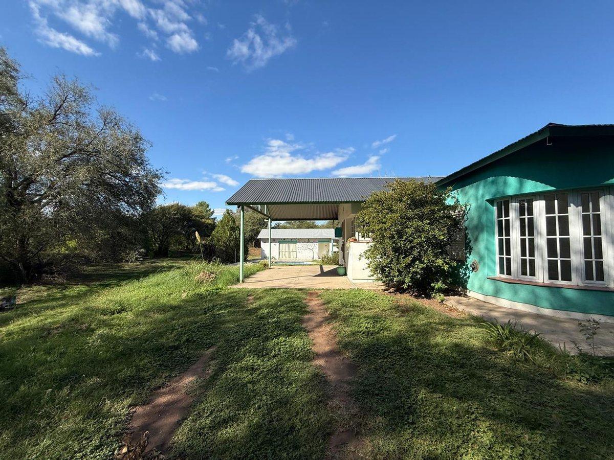 Tupac Amaru 100, Santa Rosa, La Pampa