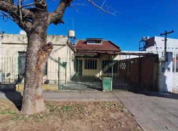 Casa · 142m² · 3 Ambientes · 1 Cochera · Rbs. Casa en Venta en San Miguel