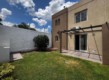 Casa de 4 ambientes, Maipú · Moderno Dúplex en Alquiler Barrio Furlotti | Maipú