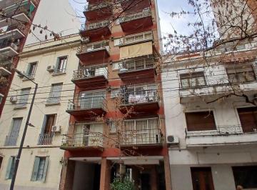 Departamento de 1 ambiente, Recoleta · Atípico Ambiente Subdividido en Dormitorio y Living - Cocina Separada con Balcón Al Contrafrente