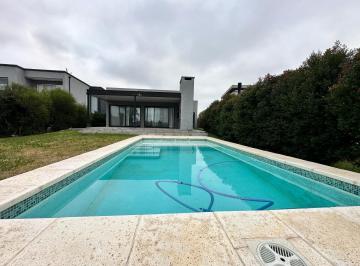 Casa · 170m² · 4 Ambientes · 2 Cocheras · Sg Casa Venta Barrio Pilar del Este