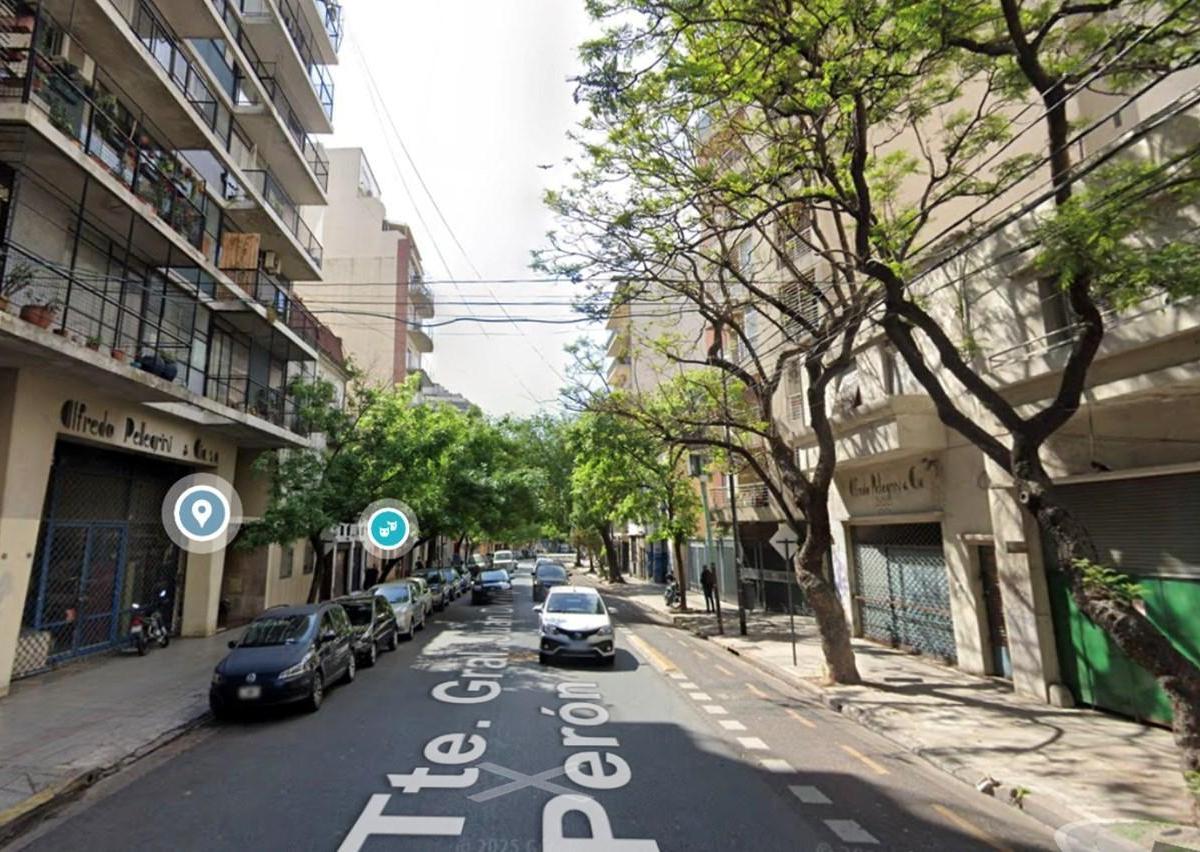 Peron 3400, Once, Capital Federal