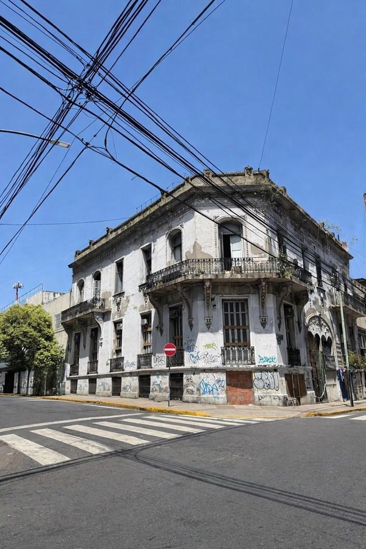 Sarmiento 2900, Once, Capital Federal