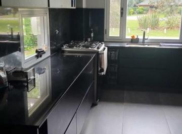 Casa · 285m² · 5 Ambientes · Casa Chalet en Venta en Mi Refugio, Canning, Esteban Echeverría