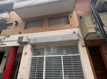 Local comercial · 26m² · Excelente Local con Vidriera Para Usos Multiples