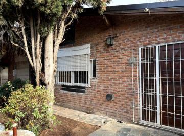 Quinta vacacional · 234m² · 4 Dormitorios · 2 Cocheras · Venta Casa 5 Amb con Pileta Bº Mirasoles - Pilar
