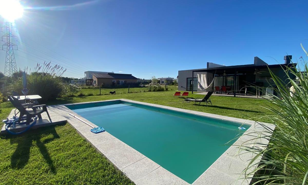 La Pista 1600 Ingeniero Maschwitz, Club Manuel Belgrano