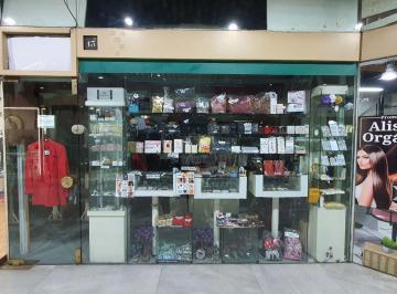 Local comercial · 10m² · Alquiler Local Comercial en Galeria Cristal Centro