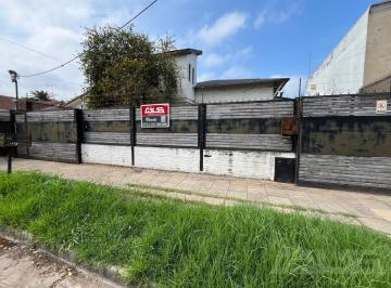 Casa · 218m² · 4 Ambientes · 1 Cochera · Casa en San Antonio de Padua