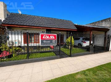 Casa · 140m² · 4 Ambientes · 1 Cochera · Casa en San Antonio de Padua