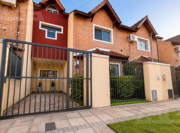 Casa · 90m² · 4 Ambientes · 1 Cochera · Casa en Ituzaingó Norte