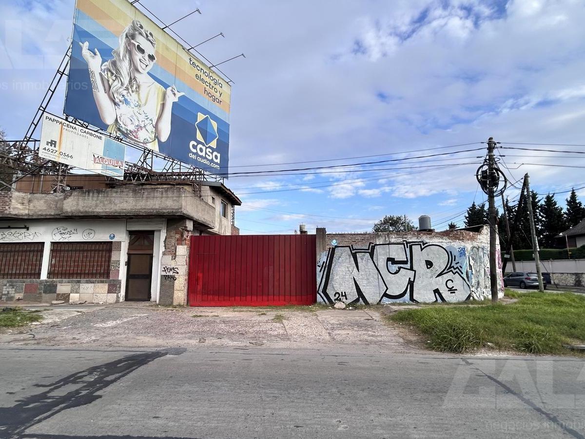 Av. Pres. Perón al 5400, Castelar, Morón