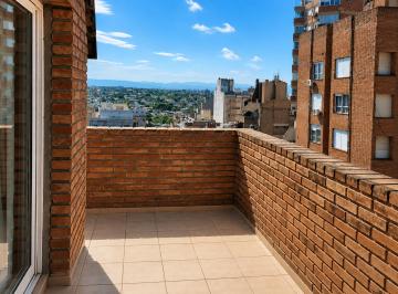 Departamento de 4 ambientes, Córdoba · Espectacular Dúplex con 3 Terrazas y Asador en Nueva Córdoba