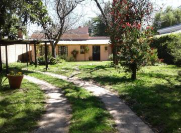 Casa · 3 Ambientes · Venta - Castelli 1800 - Pueblo Esther
