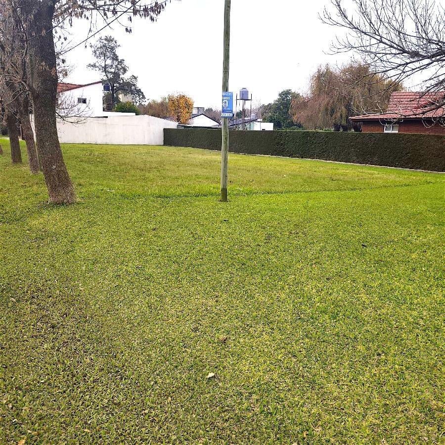 Jujuy y Leloir, Funes, Santa Fe