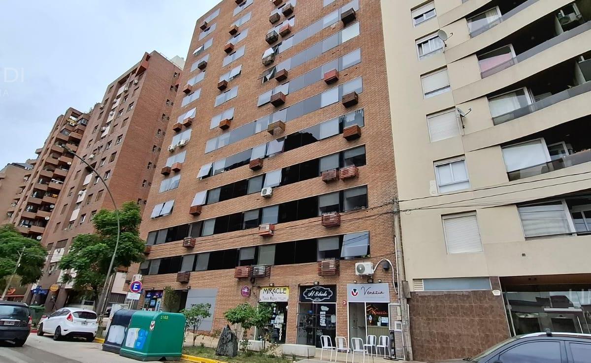 BV SAN Juan 800 - Monoambiente MUY Luminoso -