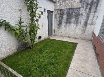 Foto · Alquiler Casa 2 Dorm. General Bustos. Patio Pequeño