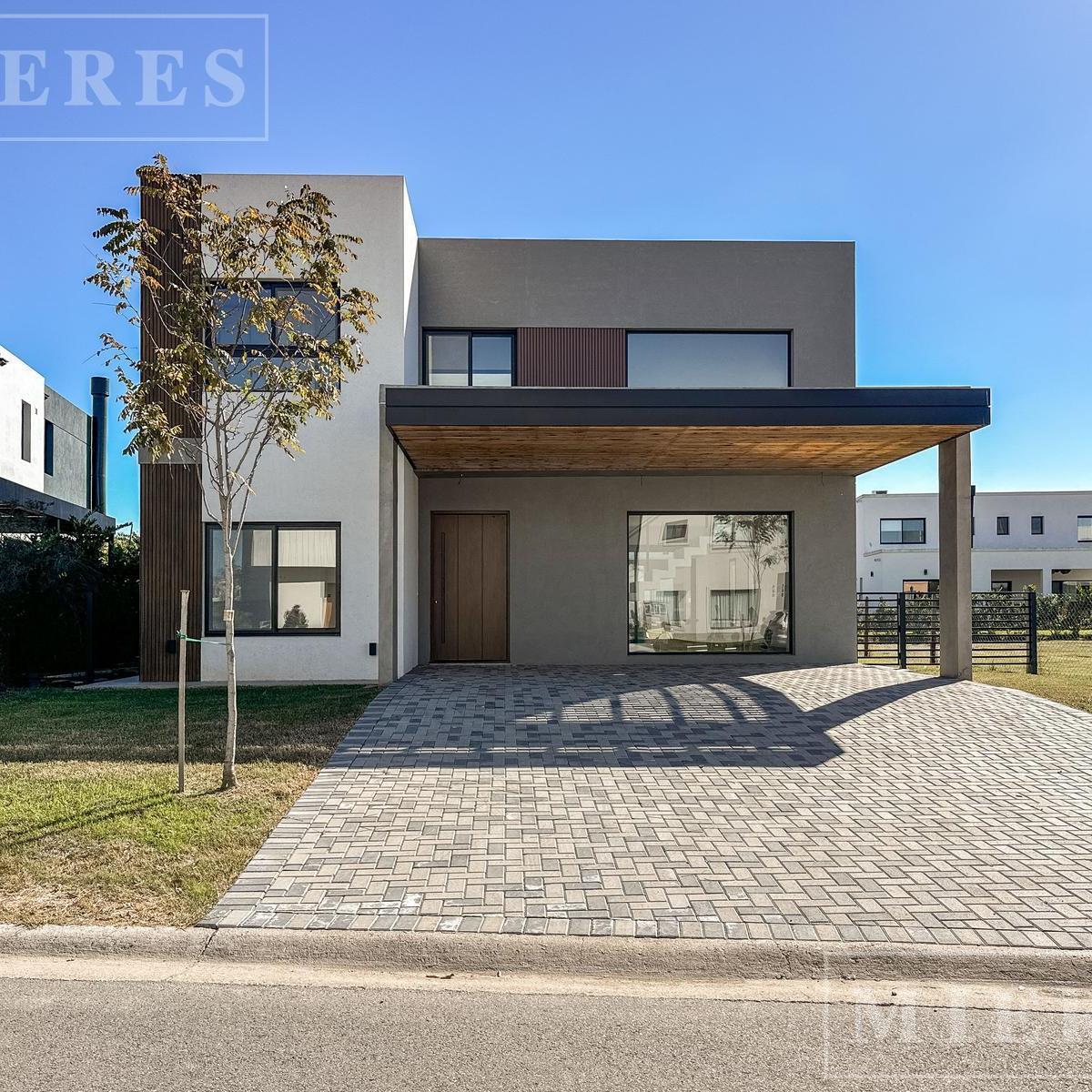 Casa a la Venta en Santa Ana, Villanueva