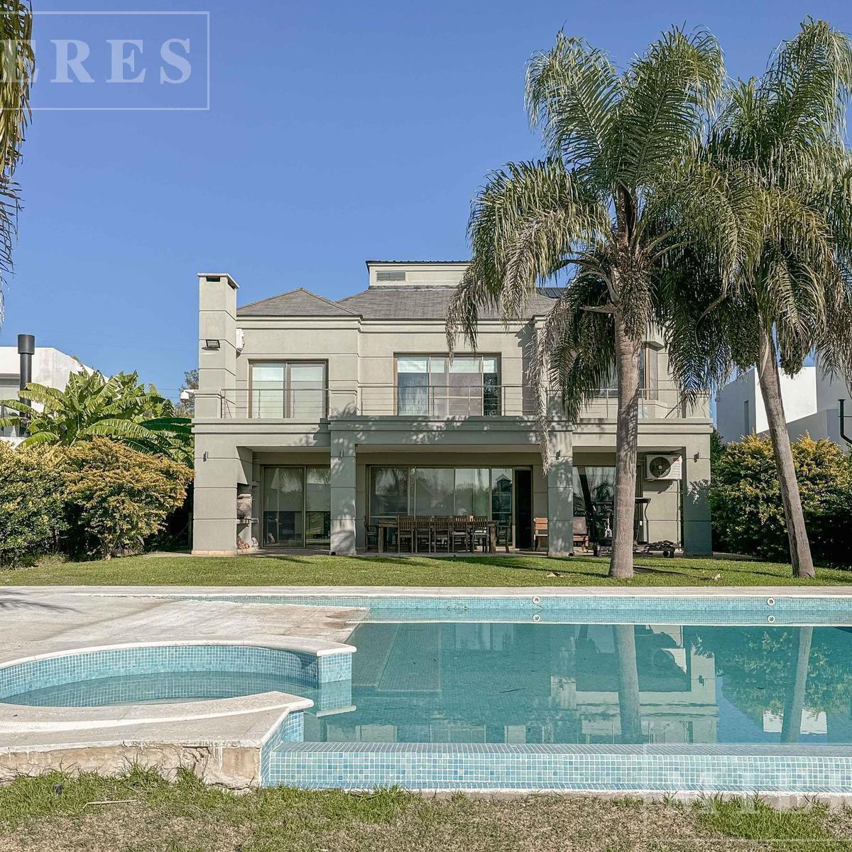 Casa en Venta en Santa Catalina AL RIO - Villanueva.