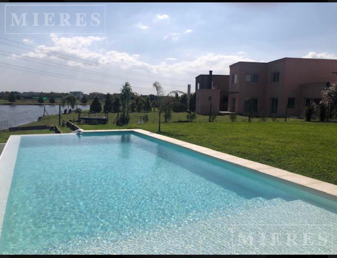 Casa en Venta en el Barrio San Gabriel , Villanueva
