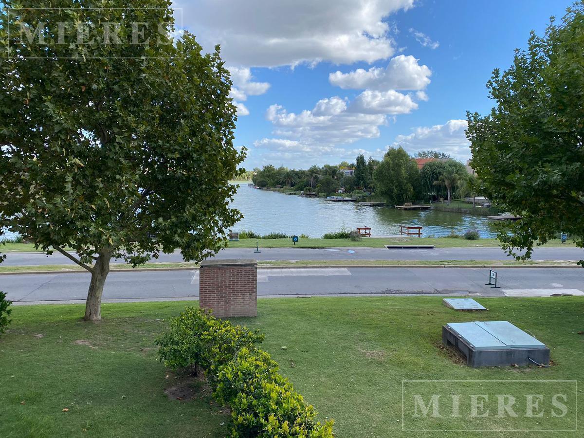 Departamento en Venta 3 amb en Praderas de Santa Bárbara con Vista a la Laguna