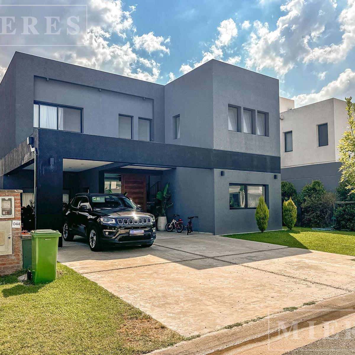 Casa en Venta en Vila Marina II, Villanueva