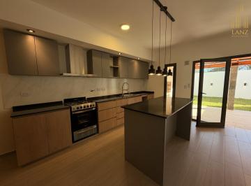 Casa · 183m² · 7 Ambientes · 2 Cocheras · Casa en Venta - Docta Etapa 3