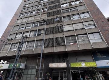 Foto · Departamento de Categoría en Venta - Esquina Colón y Tucumán - 4 Dorm.