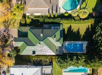 Casa · 1003m² · 10 Ambientes · 2 Cocheras · 440 m² Construidos | Lote 1.003 m² | 10 Ambientes | 2 Cocheras