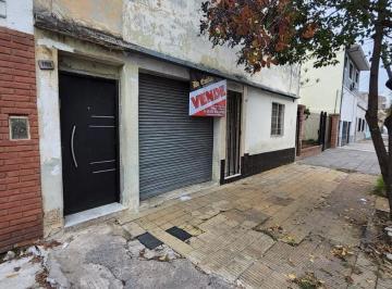 PH de 4 ambientes, Avellaneda · Tipo Casa a Refaccionar en Importante Ubicación