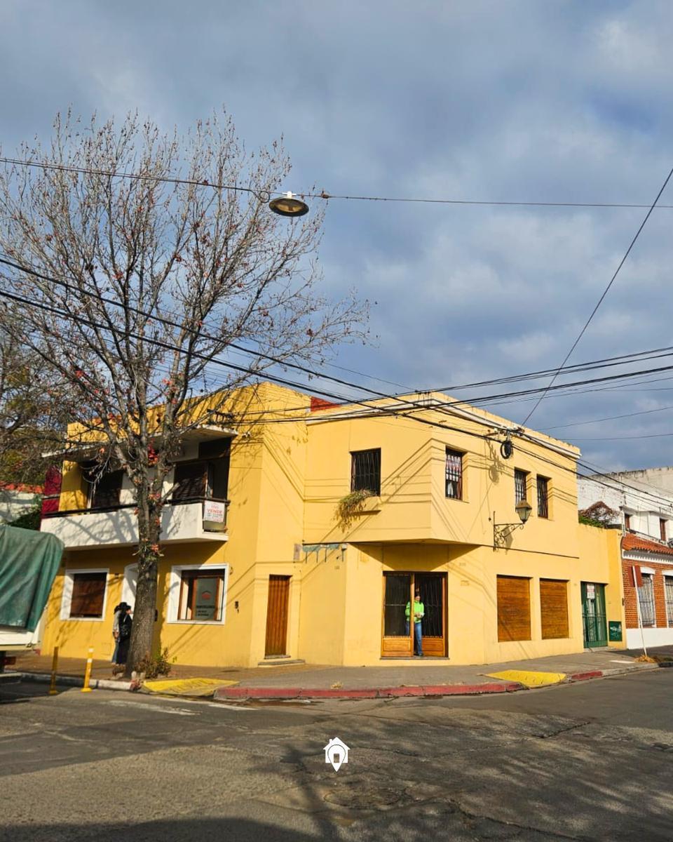 Pje, Zorilla, Esquina Vicente López