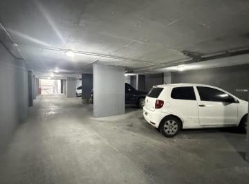 Garage · Cochera en Alquiler en Zona Céntrica de Lanus