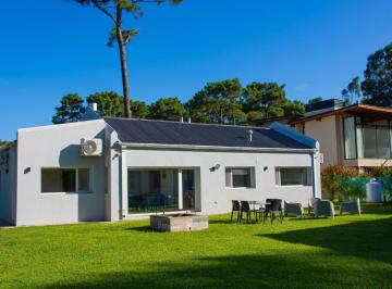 Casa de 4 ambientes, Pinamar · Casa en Pinamar Para 5 Personas - Eslora y Garzas