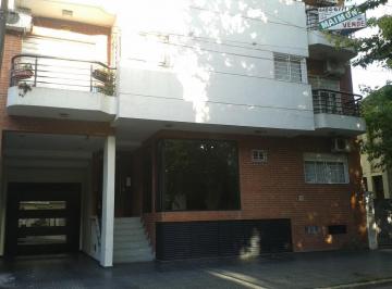 Departamento · 40m² · 2 Ambientes · Venta de Departamento de 2 Ambientes con 2 Patios en Ramos Mejia Sur