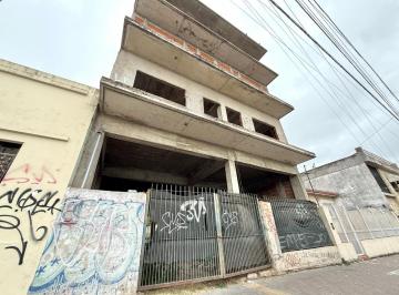 Terreno · 515m² · Terreno Local Oficinas Cochera en Construcción en Berazategui