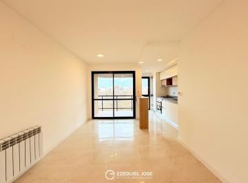 Departamento · 50m² · 2 Ambientes · Venta - Semipiso 2 Ambientes Premium | Vista Abierta a Plaza | Suite Amenities | Afianza V