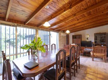 Casa · 80m² · 3 Ambientes · 2 Cocheras · Venta Casa 3amb Cochera Jardin Caseros Permuta