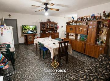 PH · 250m² · 5 Ambientes · 2 Cocheras · Casa en Venta - San Martin
